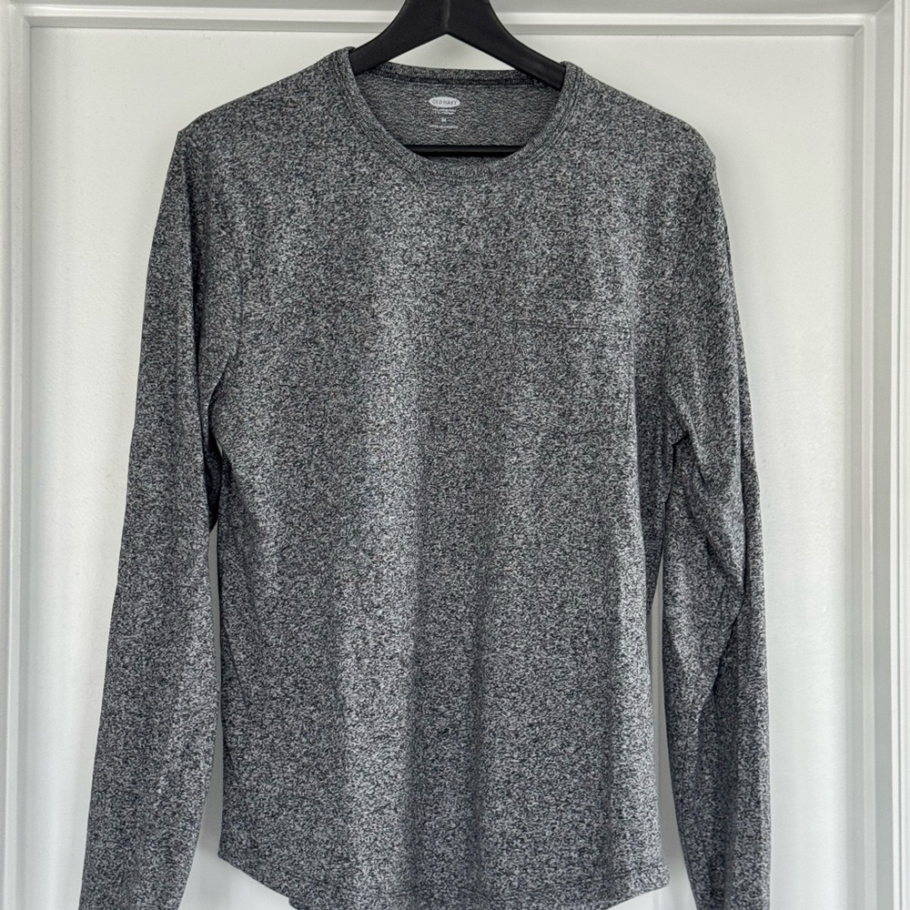 Old Navy Men's Heathered Gray Long Sleeve Tee